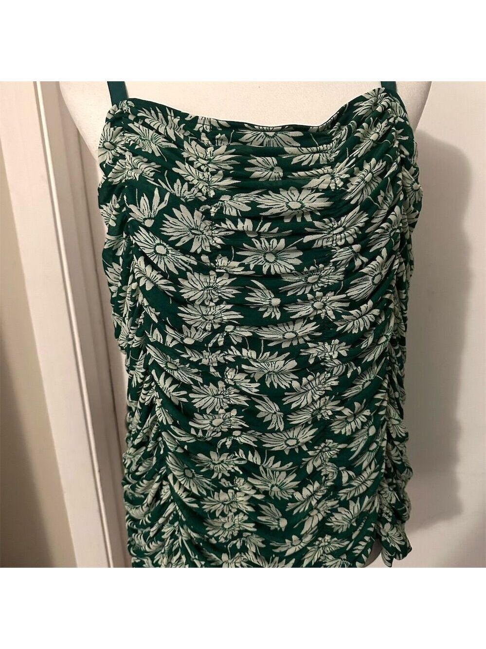 Torrid Women's Plus Size 2X Green Floral Cropped Shirred Cami Top